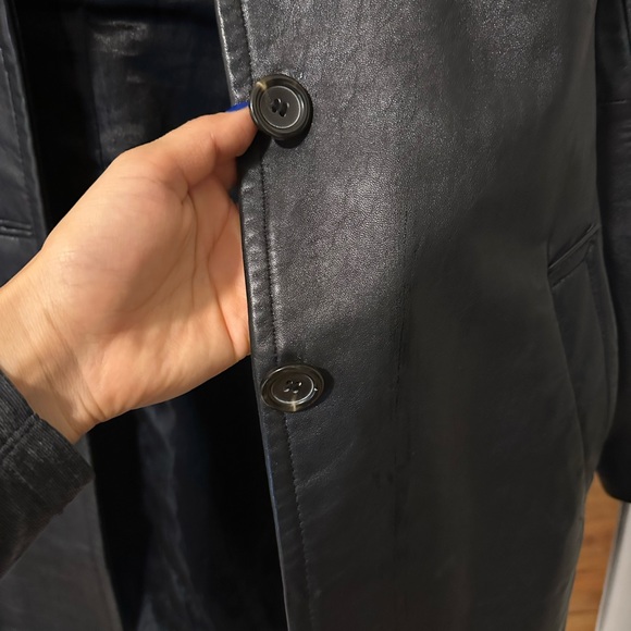 SOLD - AM STUDIO LAMB LEATHER COAT SIZE SMALL/X-SMALL - Picture 4 of 9